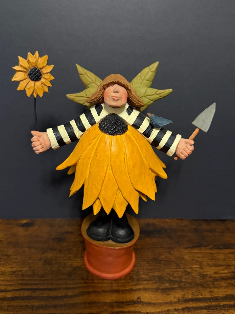Williraye Studio Into The Garden- Sunflower Suzie 2005